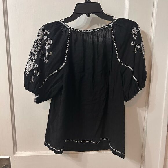Max Studio Black Blouse with White Embroidery - Picture 5 of 5